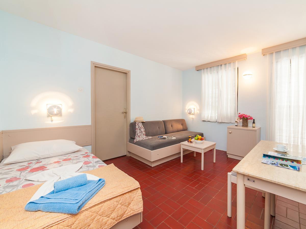 Holiday Park Vile Park Budva Exterior foto